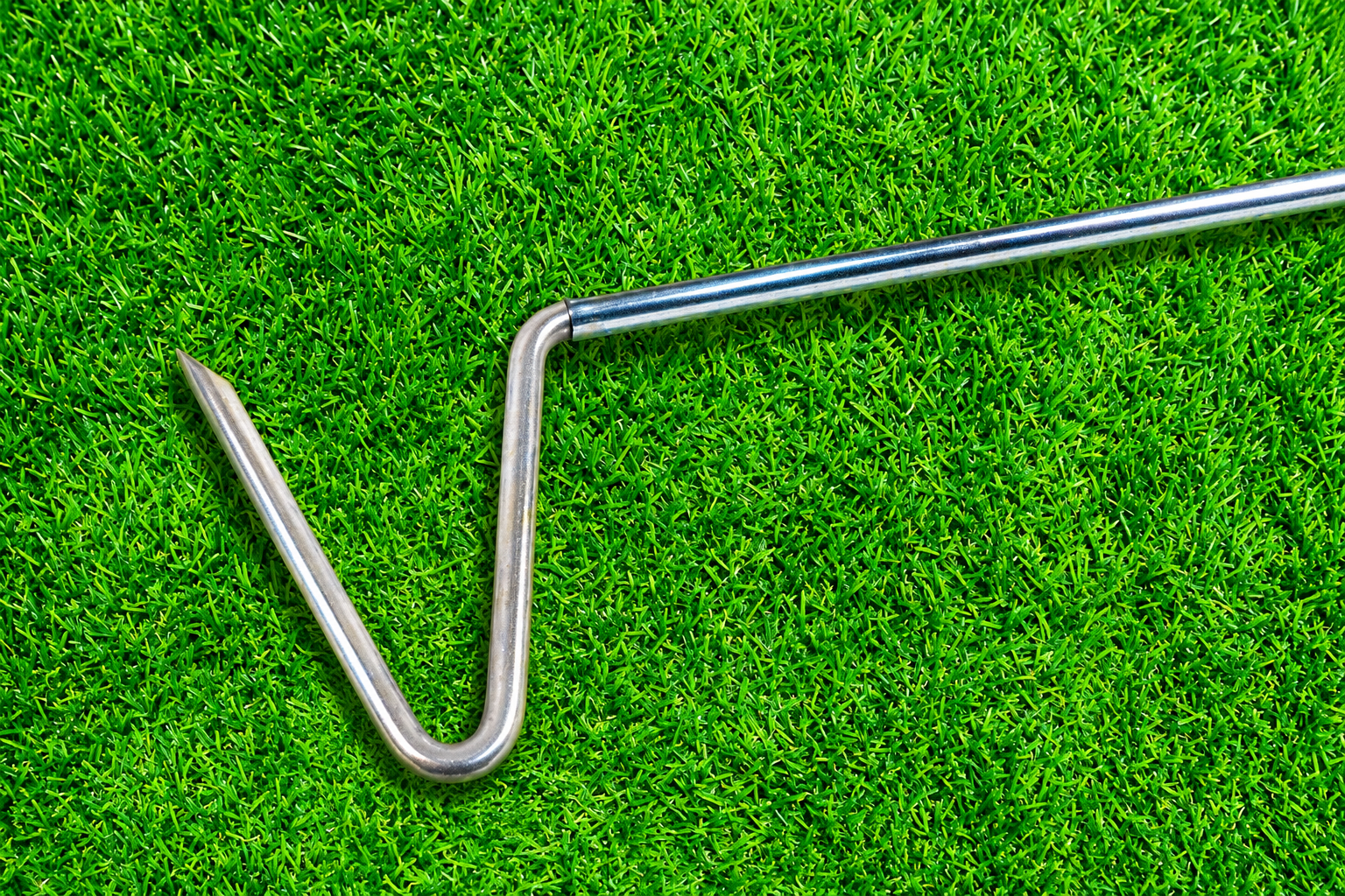 V-Shaped Snake Hook